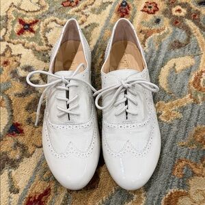 Cole Haan Ivory White Patent Leather Wingtip Oxford Shoes 8.5B Brogue